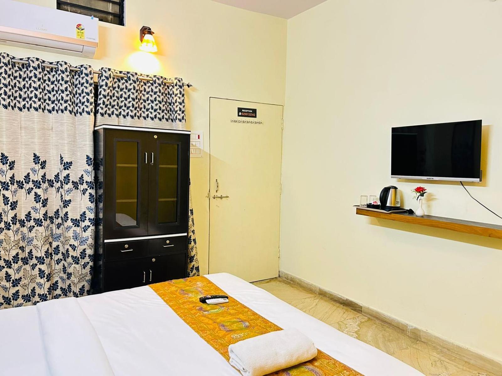 Shankar Vilaas -A Boutique Stay Forigners Choice Near Ghats And Temples พาราณสี ภายนอก รูปภาพ