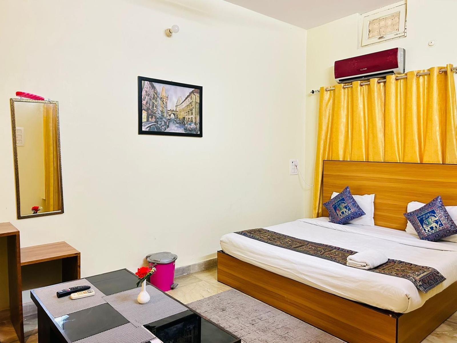 Shankar Vilaas -A Boutique Stay Forigners Choice Near Ghats And Temples พาราณสี ภายนอก รูปภาพ