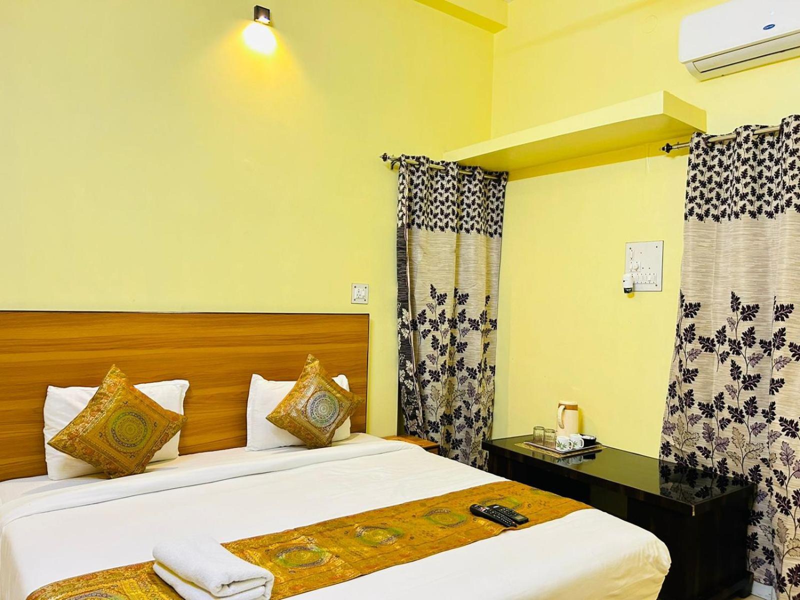 Shankar Vilaas -A Boutique Stay Forigners Choice Near Ghats And Temples พาราณสี ภายนอก รูปภาพ