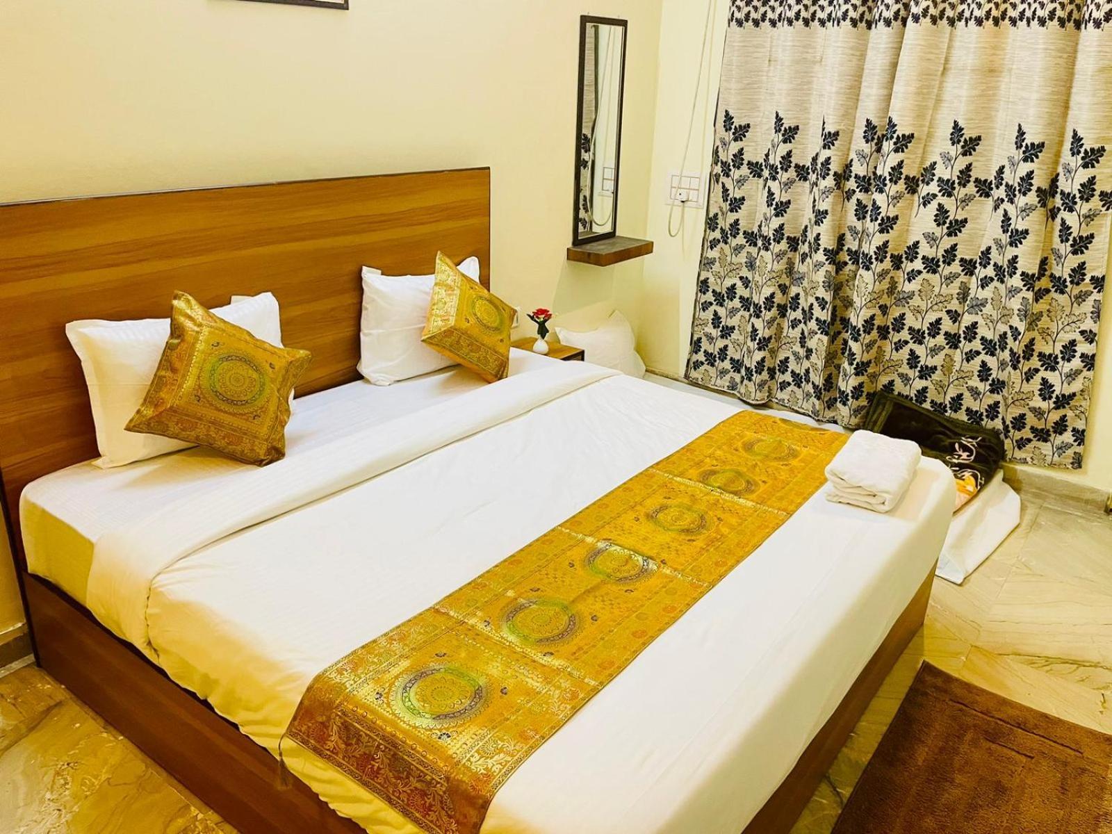 Shankar Vilaas -A Boutique Stay Forigners Choice Near Ghats And Temples พาราณสี ภายนอก รูปภาพ